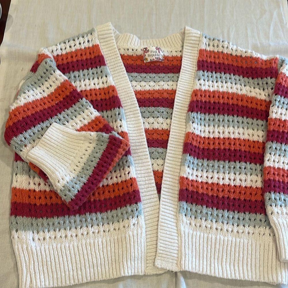 B24023 Pink Orange White Republic chunky knit Cardigan Medium EUC